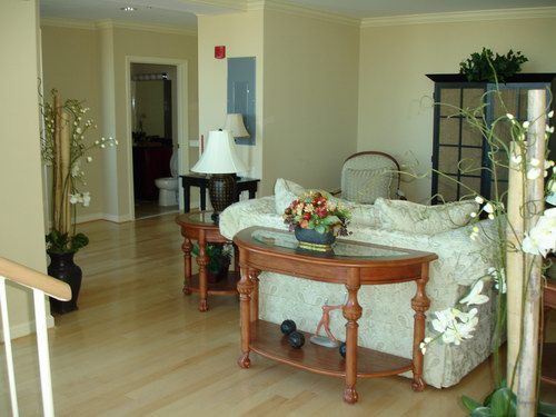 Click for Metropolitan slideshow Click for Metropolitan slideshow